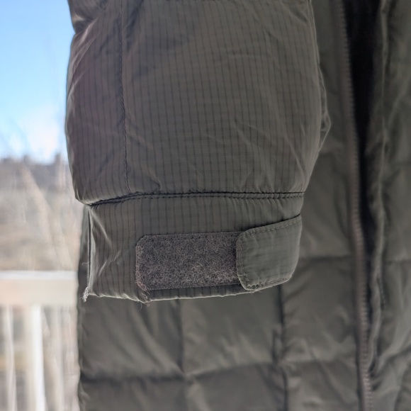 Eddie Bauer Women's Altamira Down Parka - Picture 5 of 5